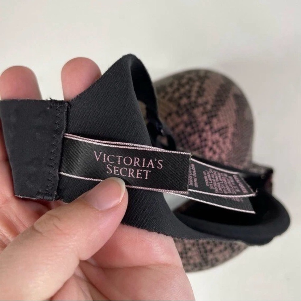 NWOT PINK Victoria's Secret Snakeskin Print Bra - Picture 5 of 5